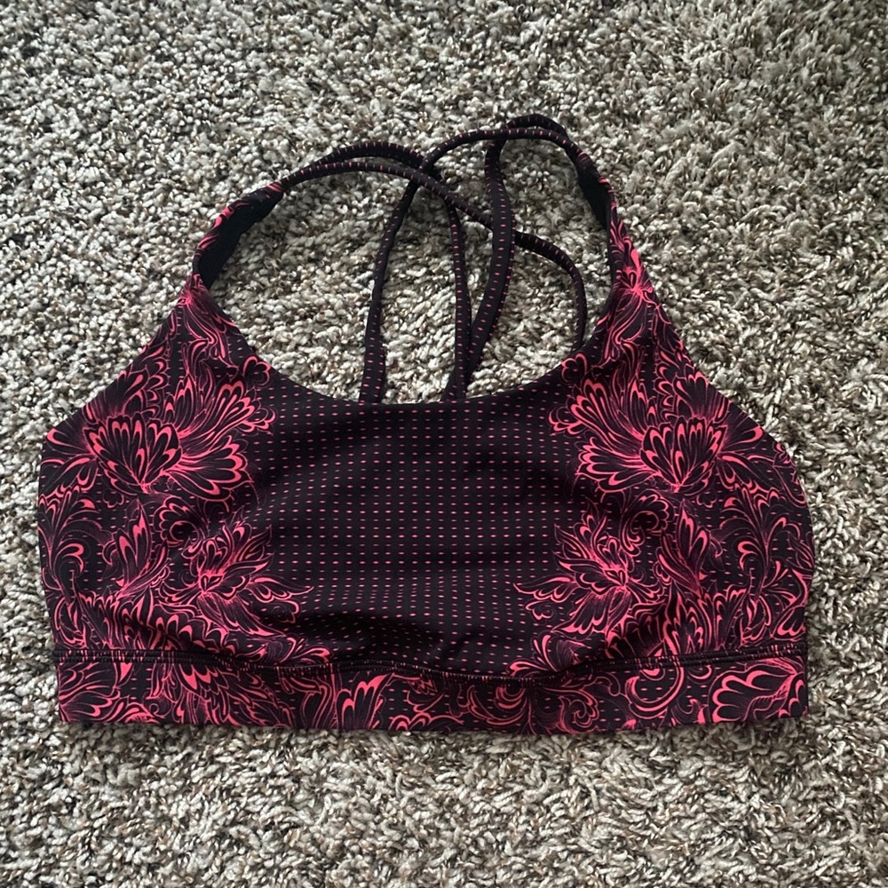 Lululemon sports bra